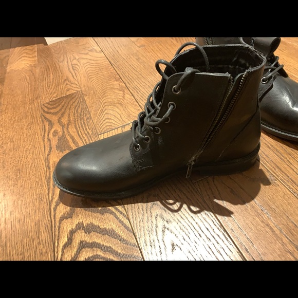Steve Madden Krank Black Leather Boot - Picture 5 of 7